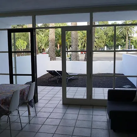 Apartment La Plaza De Haría